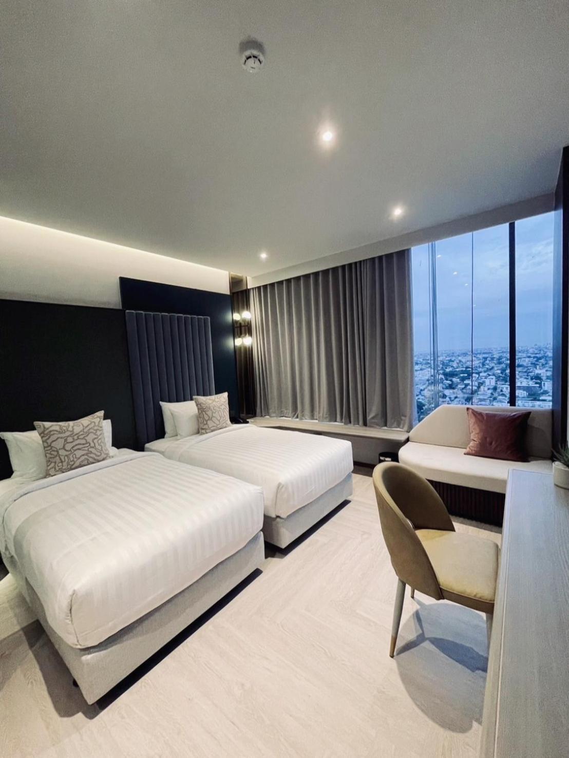 Hotel The Quarter Ratchayothin By Uhg Bangkok Exterior foto